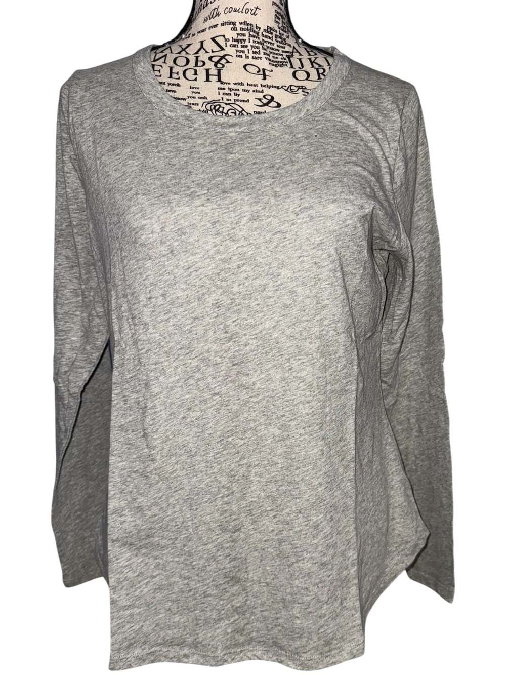 Chaser Women’s Long Sleeve Tee Medium Heather Grey Exposed Seam NWT